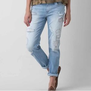 Kancan Estilo Light Wash Distressed Straight Jeans